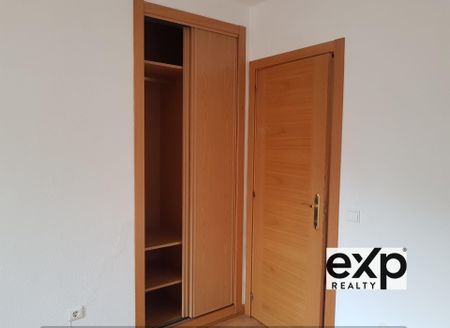 Apartamento luminoso con amplio patio privado en Ventilla–Almenara - Photo 4