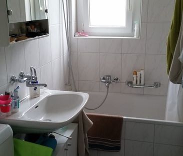 Zentral gelegene Wohnung mit grossem Balkon - Foto 2