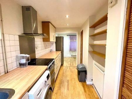 Kings Hedges Road, Cambridge - Photo 2