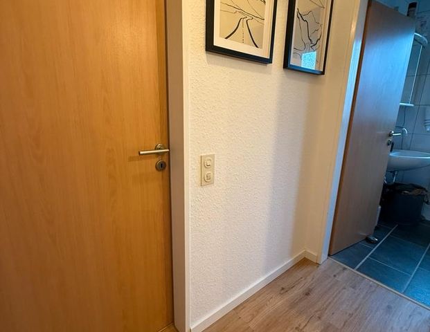 Große geräumige 4 Zimmer Wohnung in Sande - Foto 1