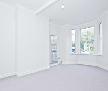 Price £3,500 pcm - Available Now - Unfurnished - Photo 2