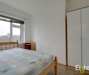 4 bedroom semi-detached house to rent - Photo 1