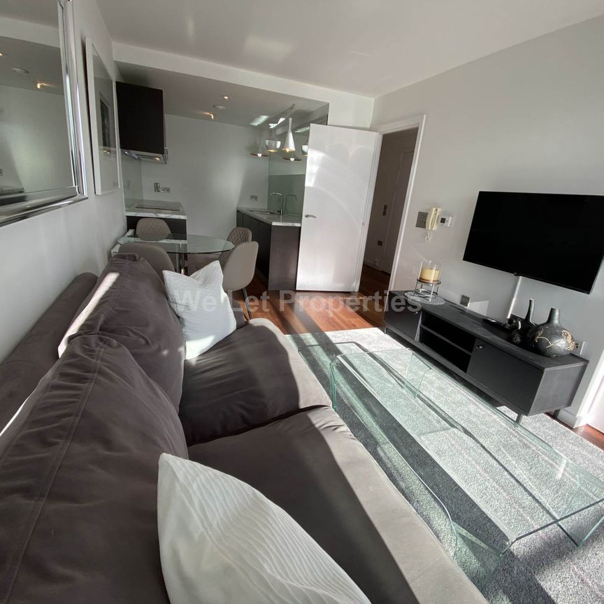 Price £2,000 pcm - Available 12/12/2025 - Furnished - Photo 1