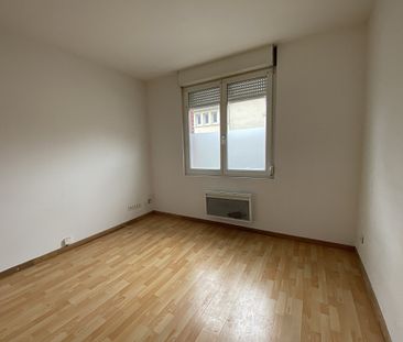 APPARTEMENT F1 BIS AVEC COURETTE - SECTEUR ST ANNE - Photo 6