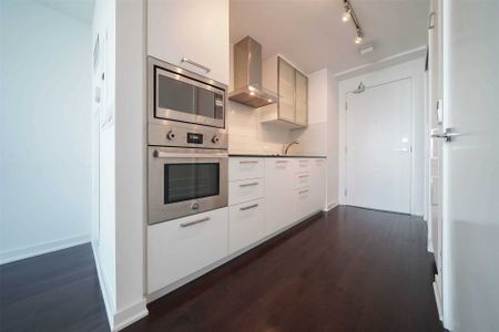 For Lease - 14 York Street Unit# 5202, Toronto, Ontario - Photo 4