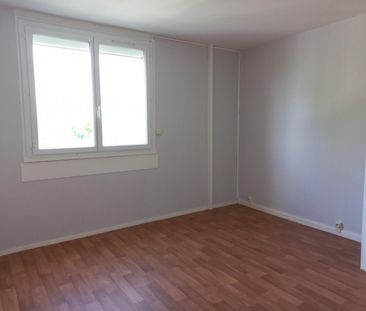 Location Appartement 4 pièces 67 m² La Châtre - Photo 3