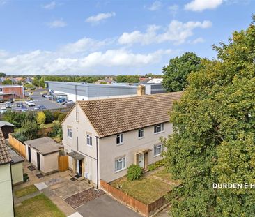 Hazell Avenue, Colchester - Photo 3