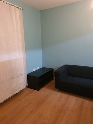 2 Bed Flat, Balham High Road, SW12 - Photo 1