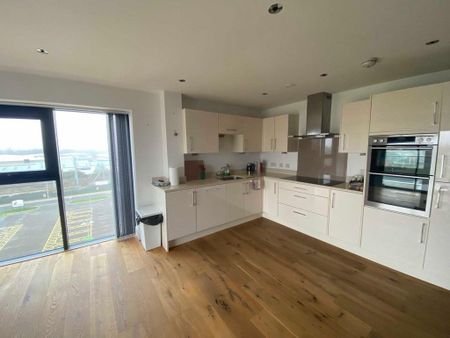 2 bedroom flat to rent - Photo 4