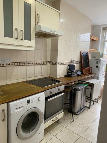 3 bedroom flat to rent - Photo 5