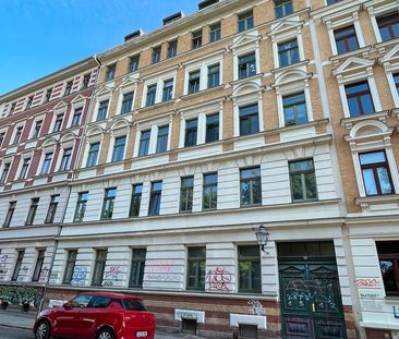 Moderne 4-Raum-Wohnung mit Balkon nahe des Lene-Voigt-Parks - Photo 1