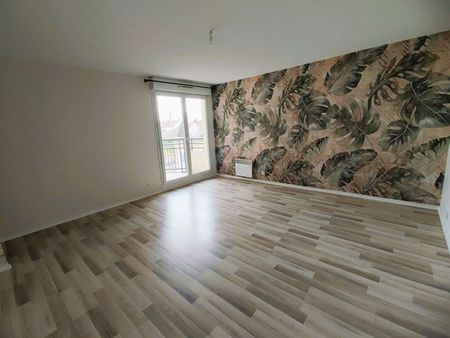 Apartment - Photo 2