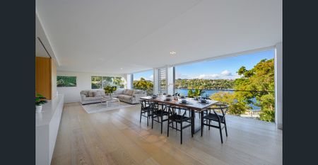 Designer house with Bay View - Photo 3