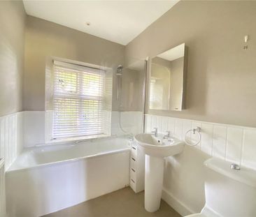 3 bedroom detached house to rent - Photo 4