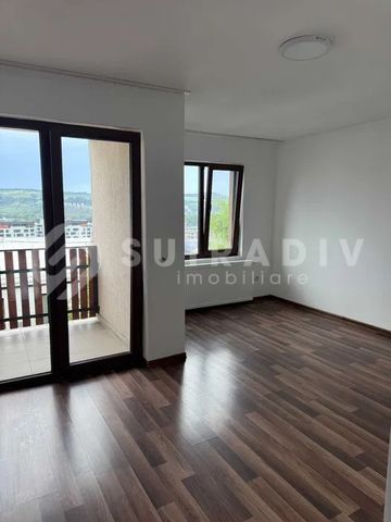 Casa tip duplex, 5 camere, curte-zona Vivo - Fotografie 2