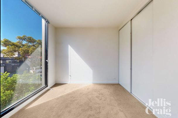 215/145 Roden Street, West Melbourne - Photo 1