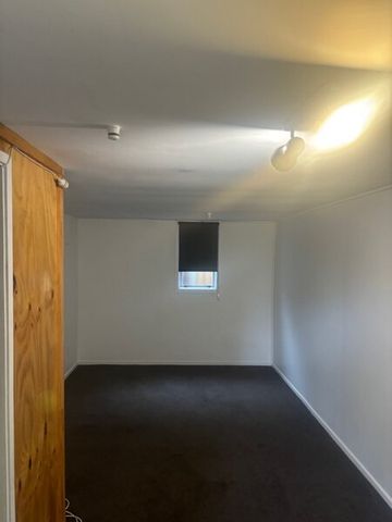 ILAM – 7 bedrooms and 2 bathrooms – Student property - Photo 3