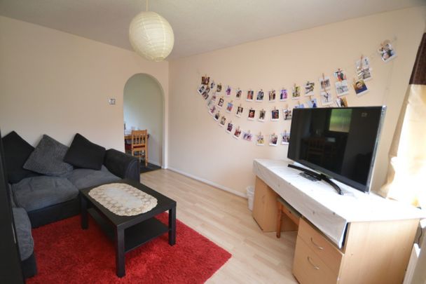 2 bed Semi-Detached House for Rent - Photo 1