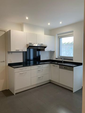 Appartement te huur - Photo 2