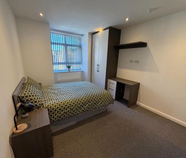 1 bedroom house of multiple occupation to rent - Photo 2