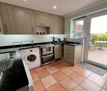 3 bedroom terraced house to rent - Photo 6