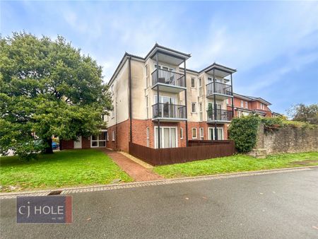 Royal Victoria Court, - Photo 3