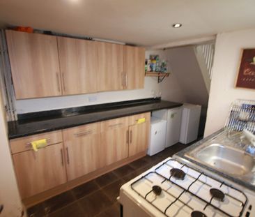 Room in a Shared House, Blenheim Road, RG1 - Photo 6