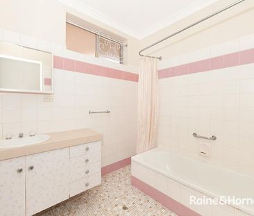 Low-Maintenance Living in a Perfect Location! - Photo 4