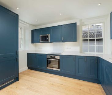 Piccadilly Place - Photo 1