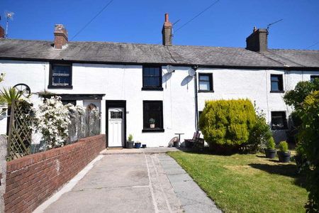 Roanhead Lane, Barrow In Furness, LA14 - Photo 2