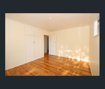 Flexible Living in Well-Located East Toowoomba Home - Photo 3