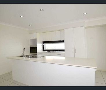 Spacious 3 Bedroom Home in Clinton - Photo 1