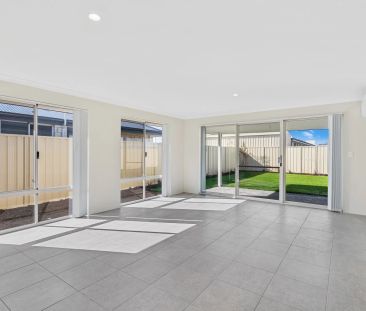 Beachside Family Living at Its Best - 3 Anaconda Loop, Dawesville - Photo 5