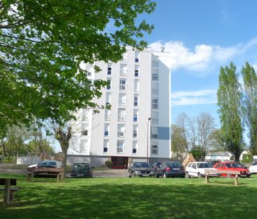 Appartement T4 dans un environnement arboré en face la Loire - Photo 4