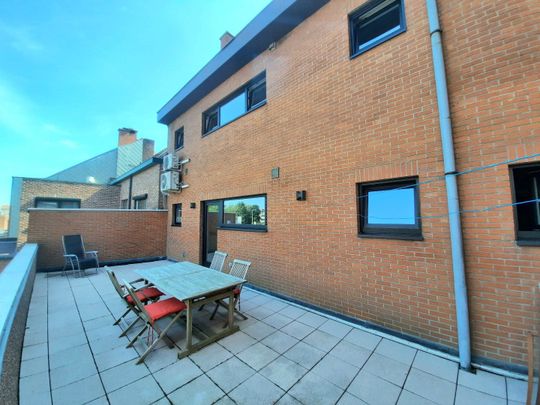 Mooi appartement met 2 slaapkamers, bureau en groot terras! - Photo 1