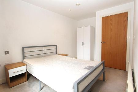 1 bedroom flat to rent - Photo 5