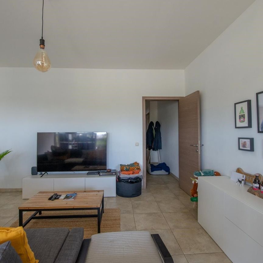 Ruim gelijkvloers appartement met 1 slaapkamer op centrale ligging te Beernem - Photo 1