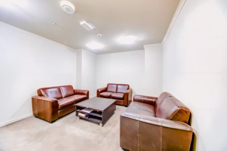 Standard Studio - Photo 2