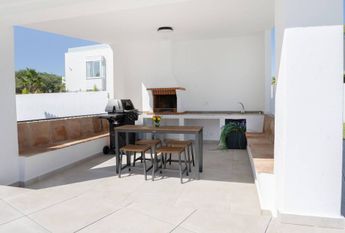 Luxury Villa for rent in Benahavís, Spain