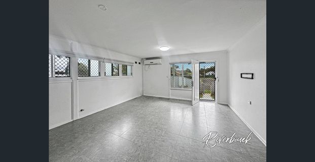 Low-Maintenance Family Home - Photo 1