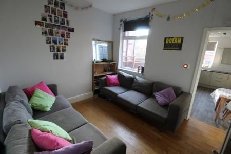 Harrington Drive, Lenton, Nottingham, NG7 - Photo 1