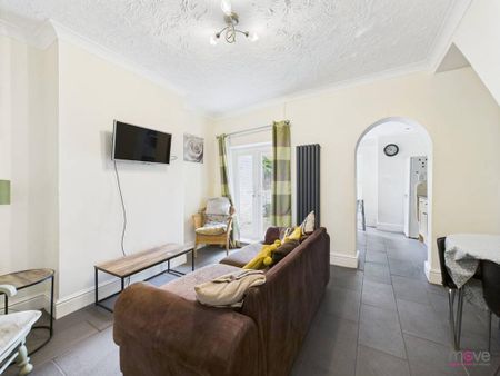 4 bedroom terraced house to rent - Photo 2