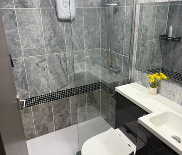 En-suite Room for Single working person- £650 - Photo 2
