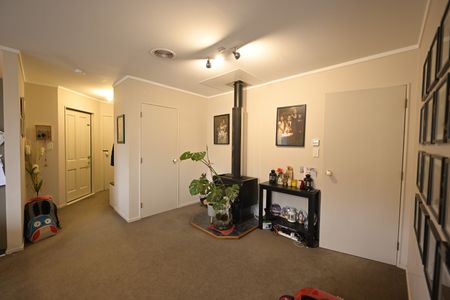 43A Rose Street, Ranui Heights - Photo 2