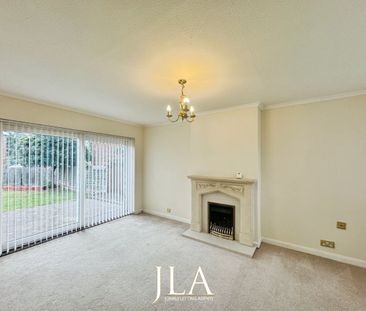 3 bed detached house to rent in Park Rise, Leicester, LE3 - Photo 2