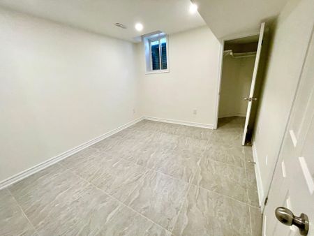 For Lease - 106 Vivians Crescent Unit# Basement, Brampton, Ontario - Photo 2