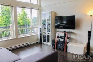 $2000 / 2br – 1019ft2 – Stunning corner unit at Tamarack (Coquitlam Centre) - Photo 3