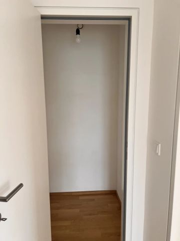 Moderne und helle 4 Zimmer Wohnung mit Balkon in zentraler Lage in Dornbirn - Foto 5