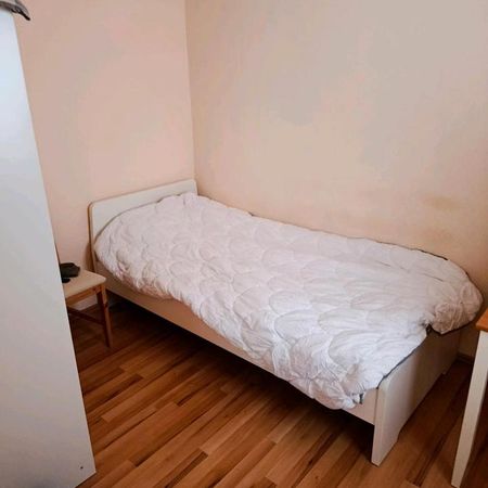 schöne 2 Zimmer Wohnung in Frankfurt Höchst zu vermieten - Photo 3