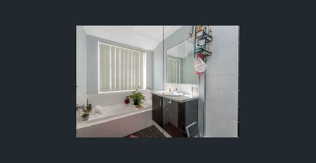 WELL PRESENTED 4X2 FOR LEASE - Photo 2